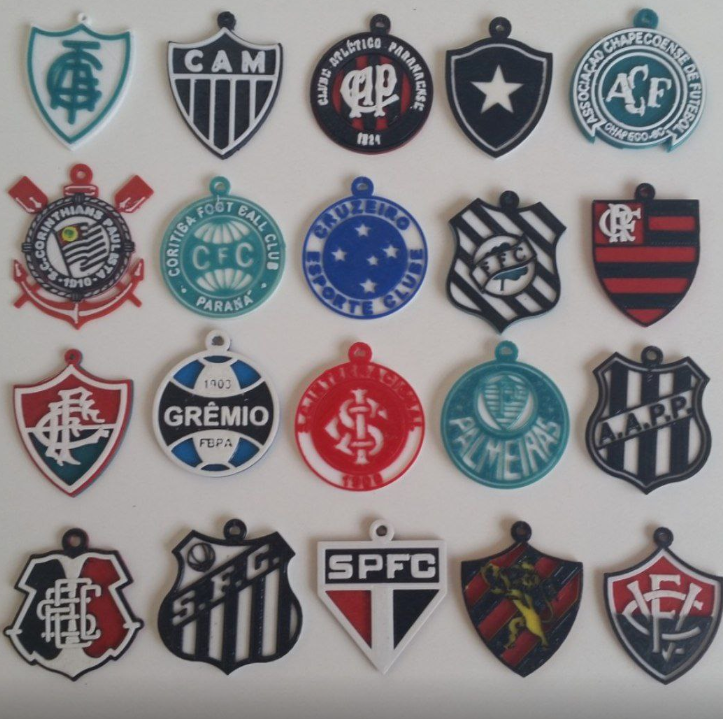 CAHVEIROS ESCUDOS TIMES