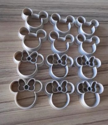 Mickey and Minnie cookie cutter