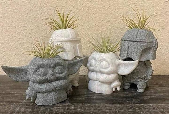 Mandalorian and Grogu vases