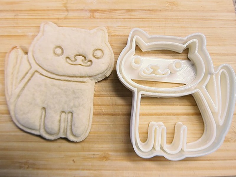 Neko Atsume cookie cutter