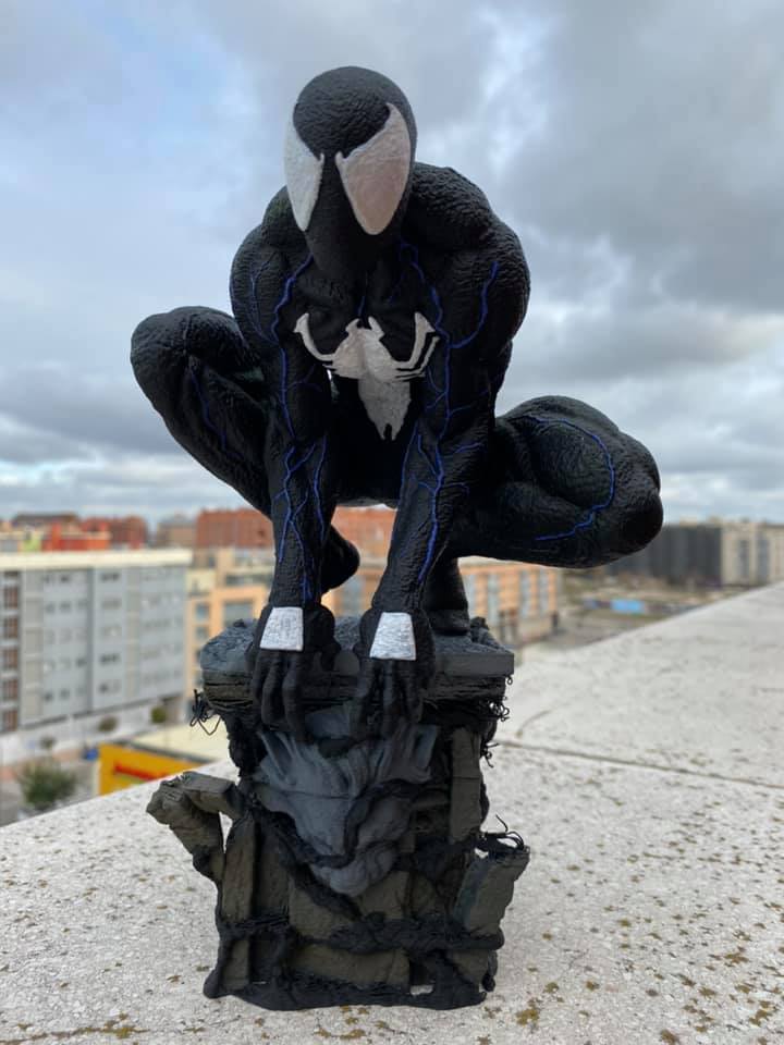 Symbiote Spiderman Alterative Pose